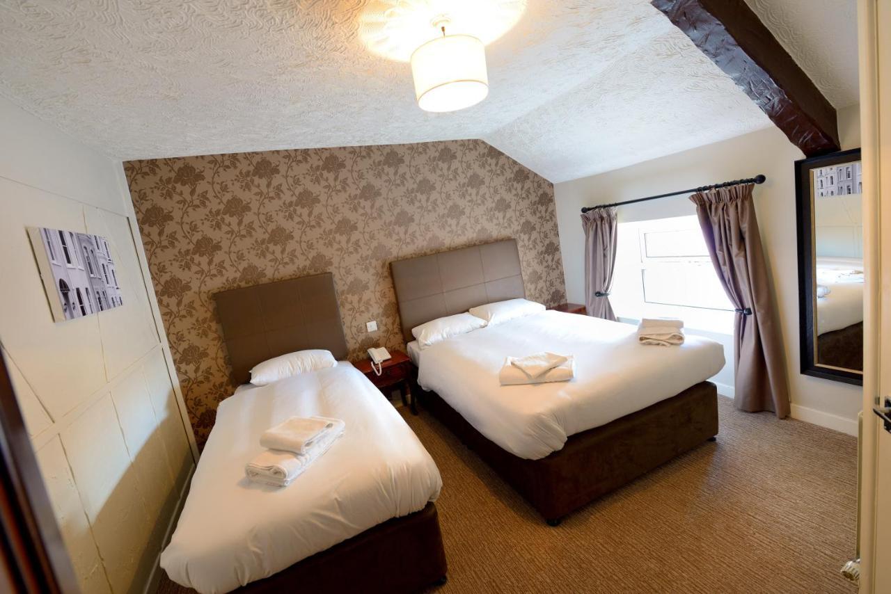 Savoy Country Inn St Clears Eksteriør bilde